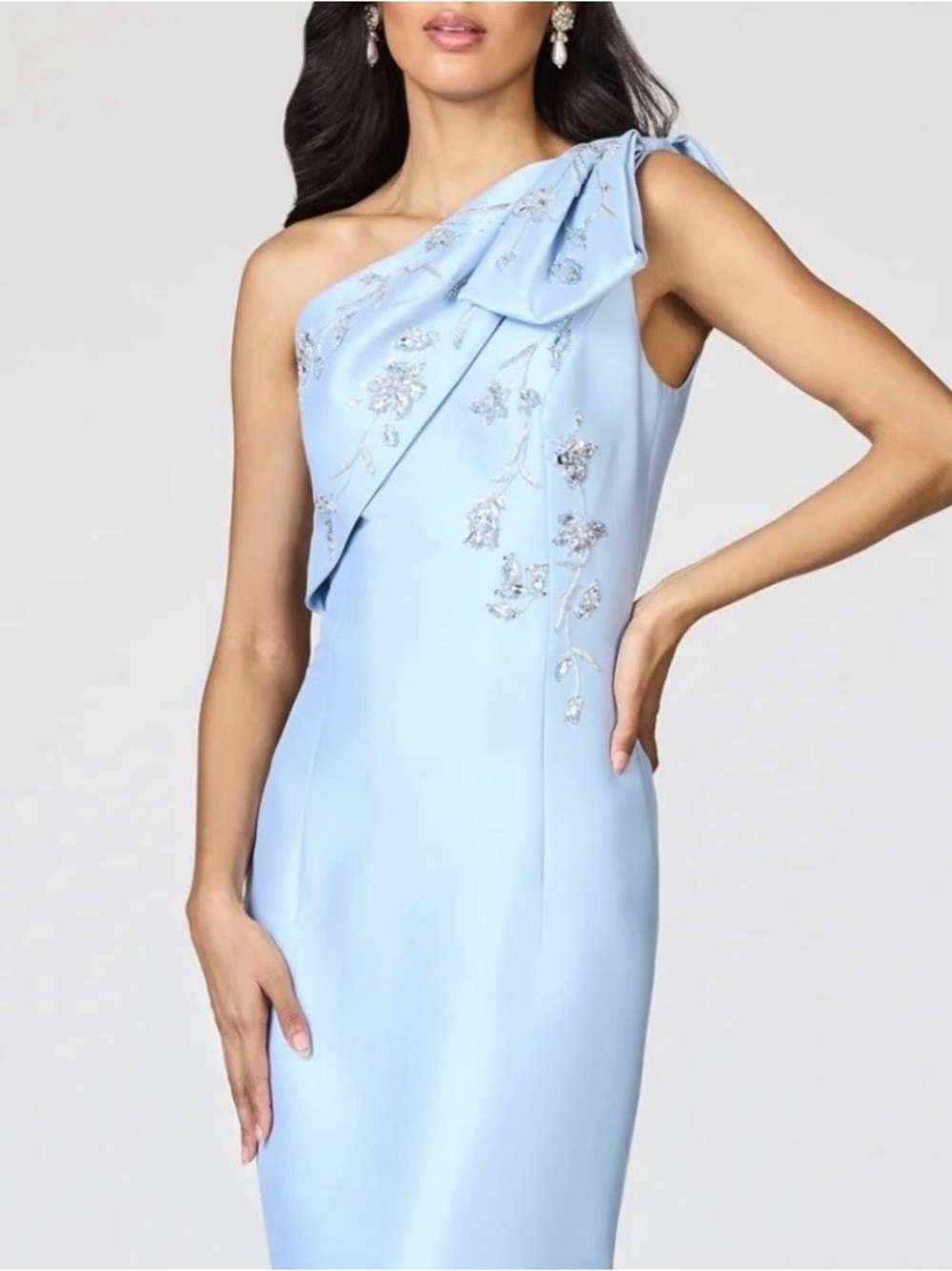 Sachin & Babi Olivia one shoulder gown size 4 $1,095 new. Mother of the bride
